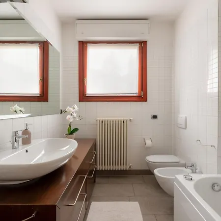 Cullinan Lakeview By Petra Luxury كومو